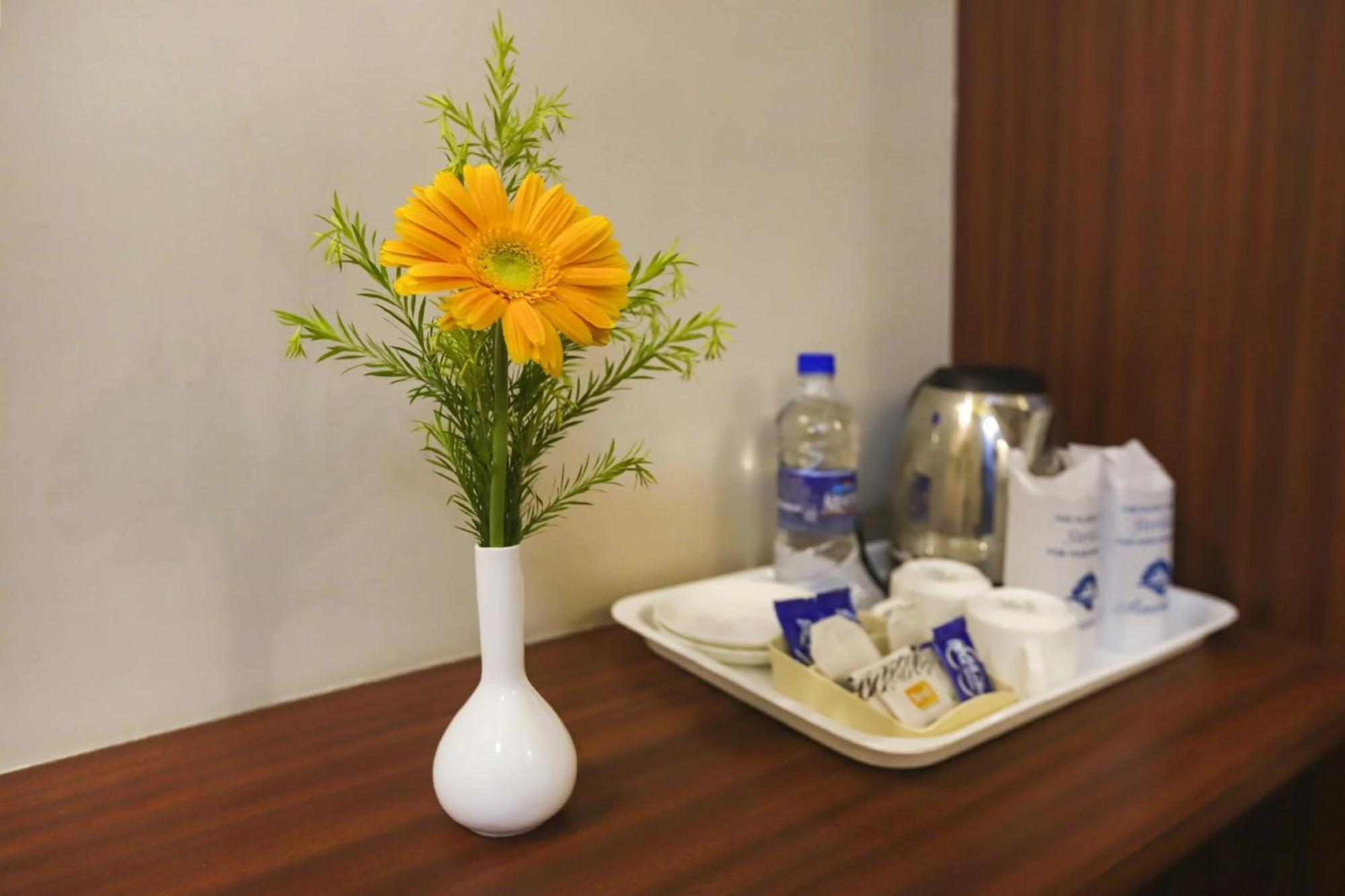 Hotel Super Townhouse Oak Lb Nagar Ramoji Hajdarabad Zewnętrze zdjęcie