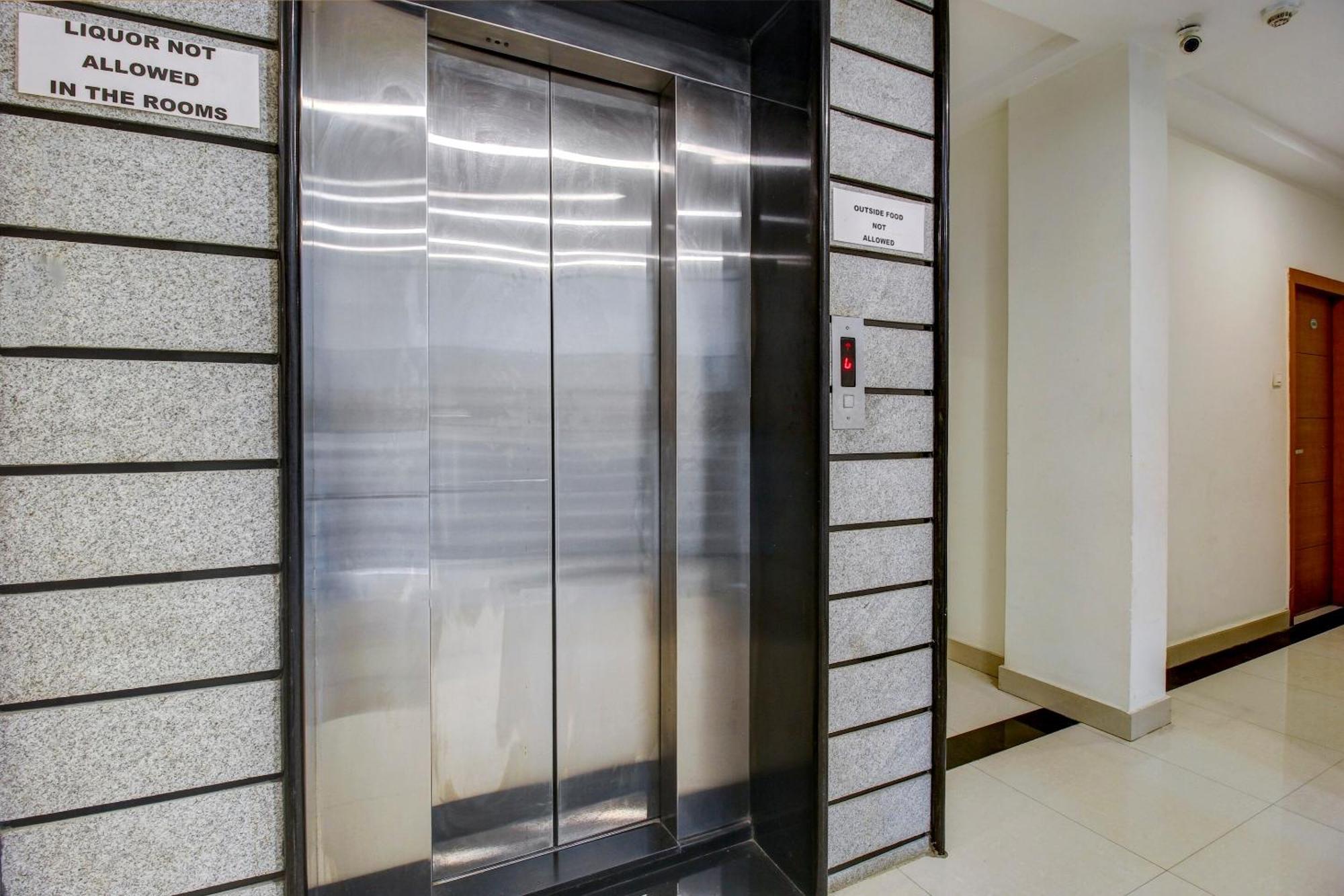 Hotel Super Townhouse Oak Lb Nagar Ramoji Hajdarabad Zewnętrze zdjęcie
